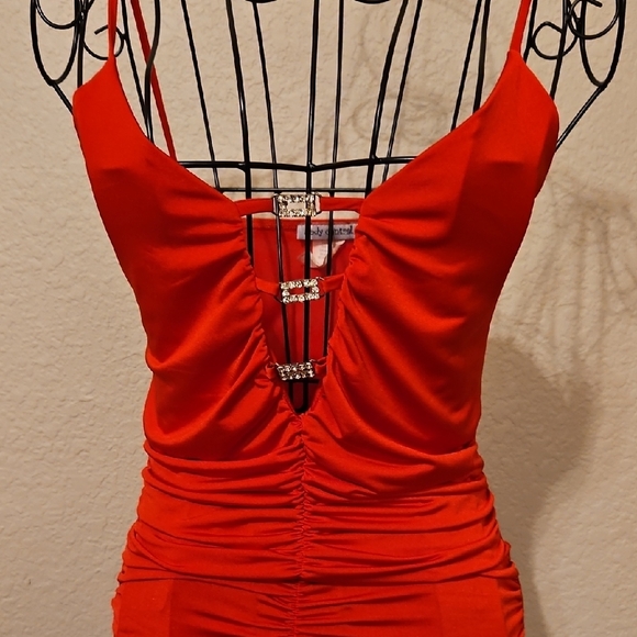 Body Central Bold Red Ruched Camisole - Picture 6 of 6